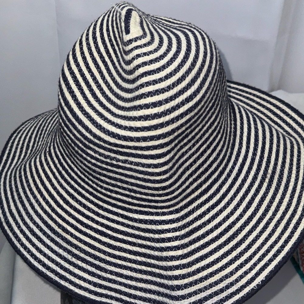 J. Crew Women’s Summer Floppy Wide Brim Striped Blue & White Sun Hat Sz S-M